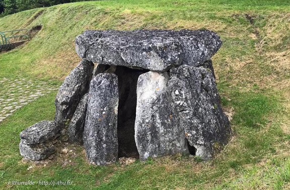 Aizkomendi dolmen (Egilatz)